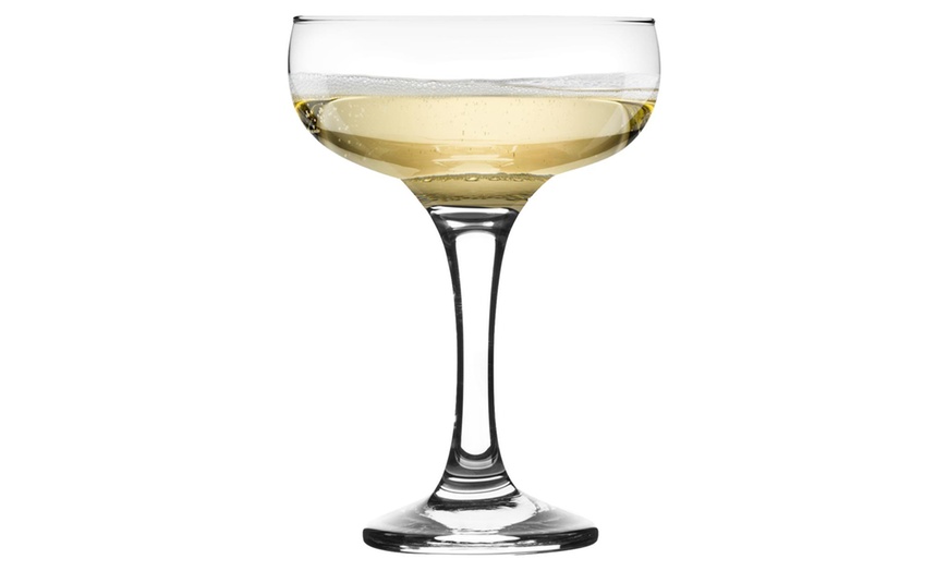 Image 3: Vintage-Style Champagne Glasses