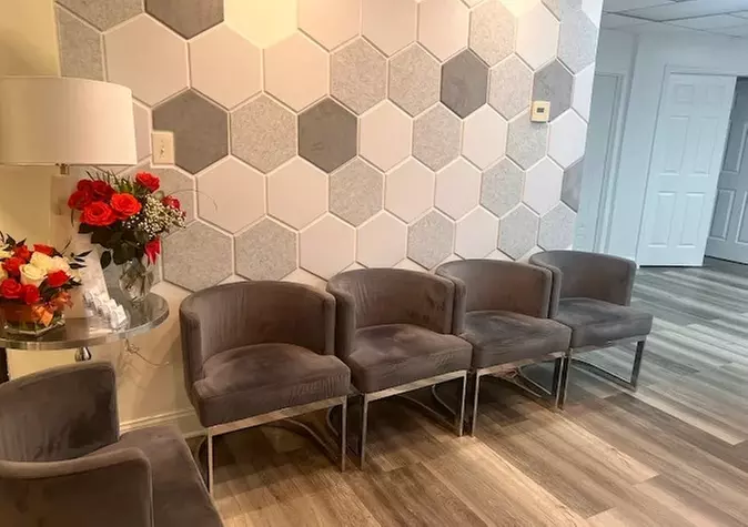 60 or 90-Min Couples Massage + Hot Stones with or without 25-Min Sauna