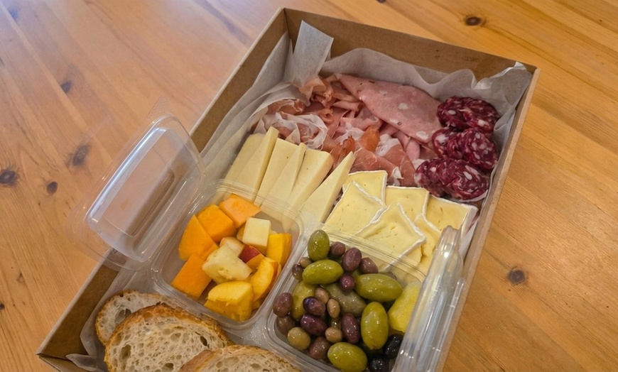 Image 6: Coastal Premium E-bike Picnics Package or Luxe Beach Picnics Package