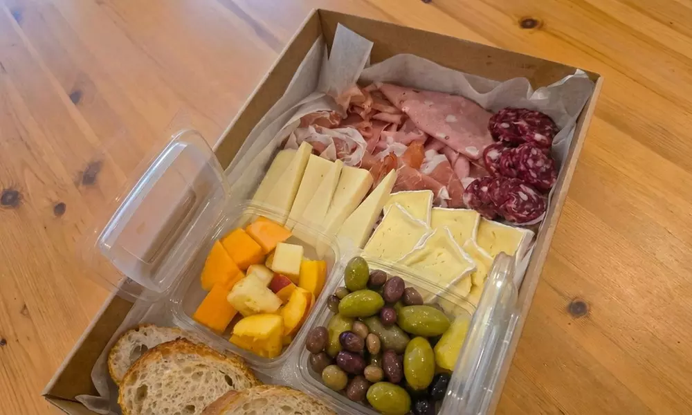 Coastal Premium E-bike Picnics Package or Luxe Beach Picnics Package