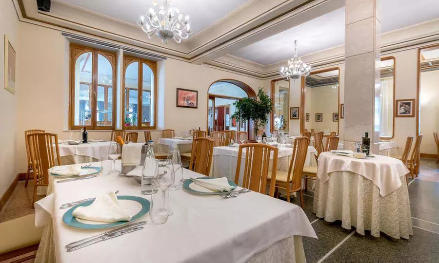 Modena 4*: soggiorno con mezza pensione e Spa per 2 o 3 persone