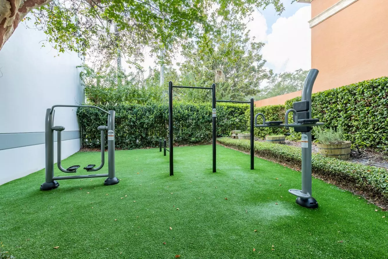 Member Pricing: 4-Star Hotel in Orlando Near Universal Boulevard 

