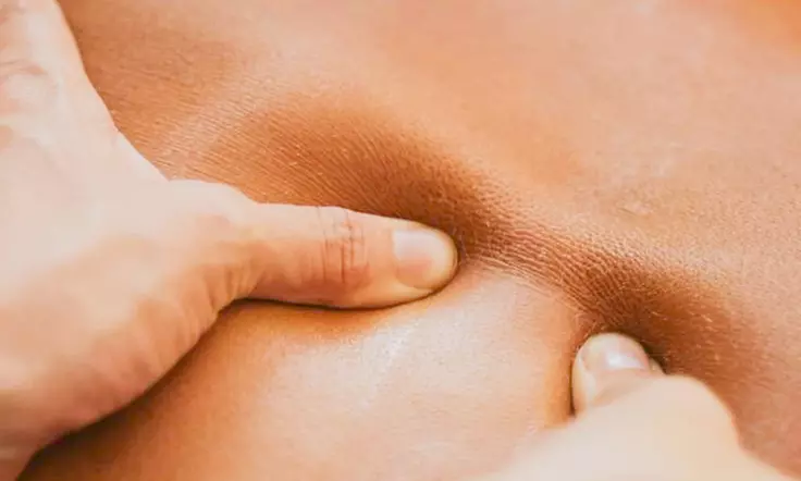 Massage, soin du visage, gommage, sauna : pack bien-être au choix