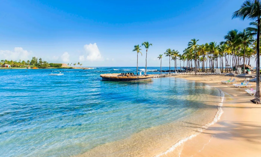 Image 10: ✈ 4-Day Puerto Rico Vacation at Caribe Hilton w/ Air & F&B Credit