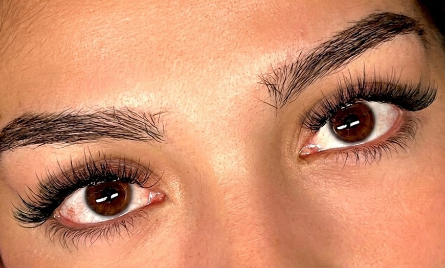Image 4: Natural Classic, Hybrid, Wet Look, or Volume Eyelash Extensions
