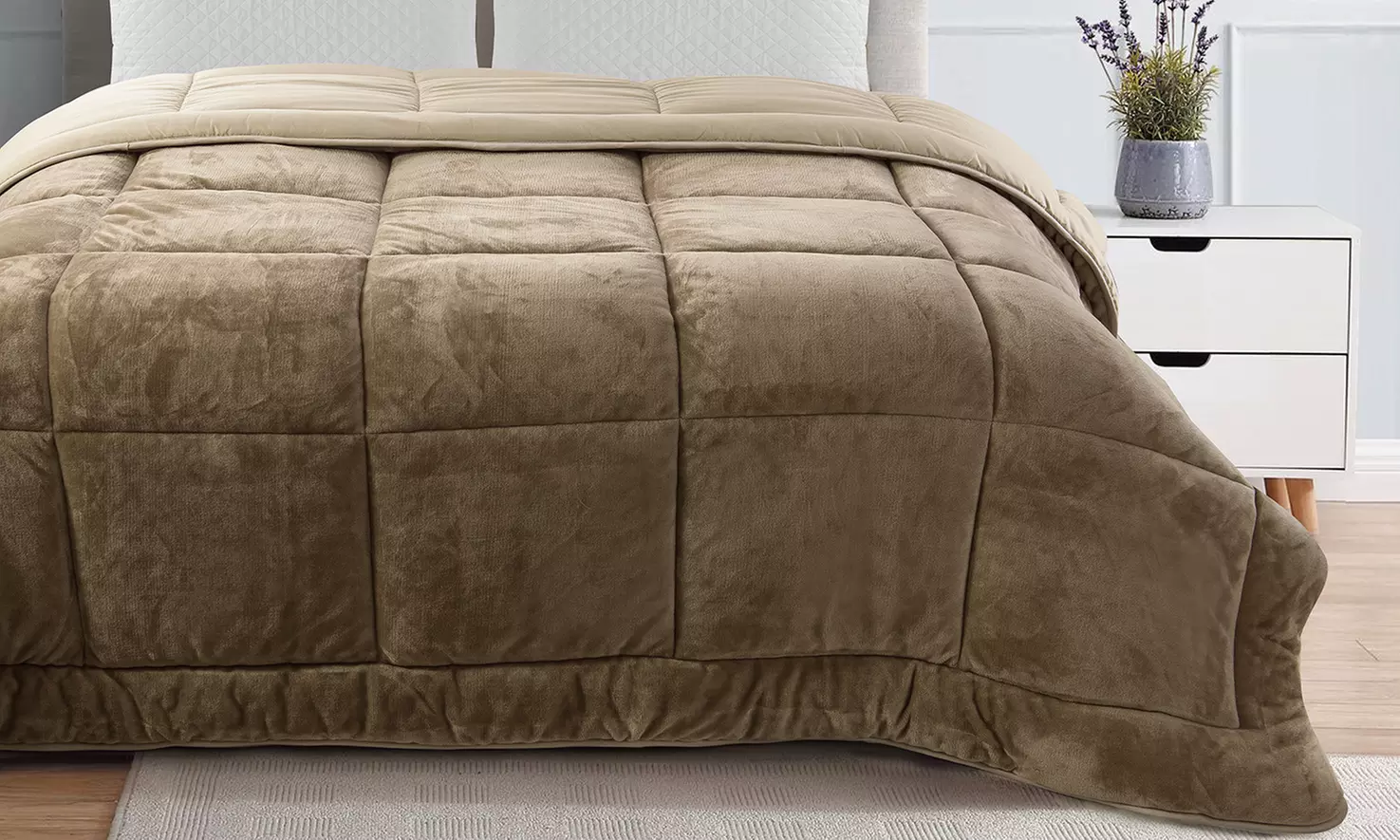 Couette en microfibre et flanelle