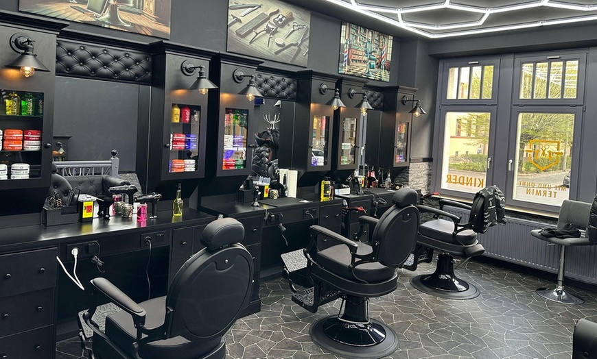 Image 3: Herren-Haarschnitt inkl. Waschen & Föhnen opt. Bart-Rasur für 1 Person