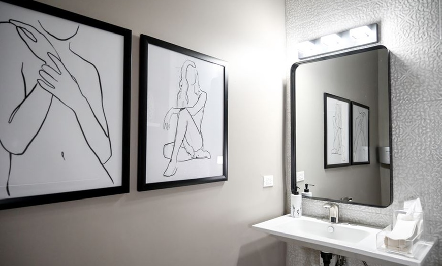 Image 6: Up to 35% Off on Moisturizing Facial at Viva La Med Spa