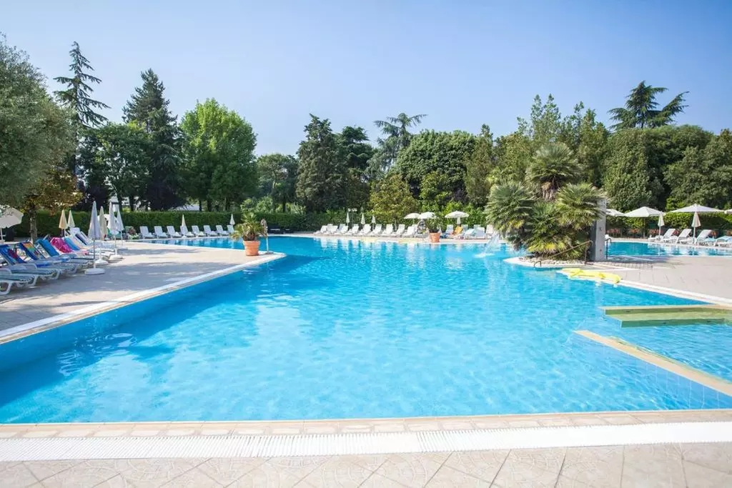 Abano Terme 4*: Smart Room con mezza pensione e piscine termali