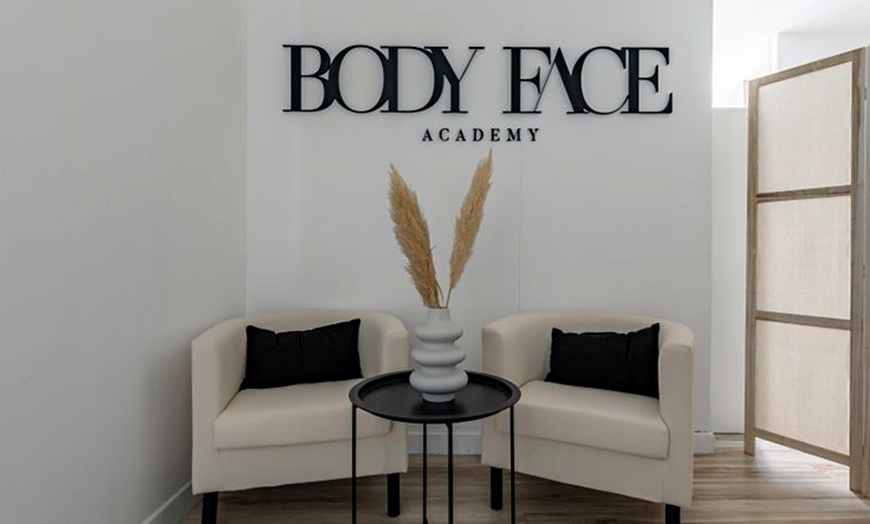 Image 1: Soin Hydra-visage pour femme avec Body Face Academy