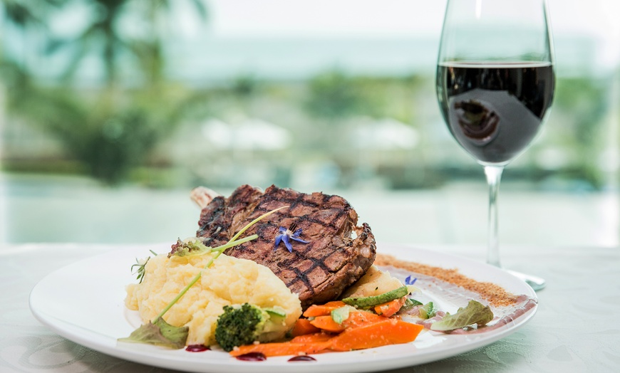 Image 9: ✈ 4-Night Deluxe Costa Rica Beach Resort w/ Air, Car Rental