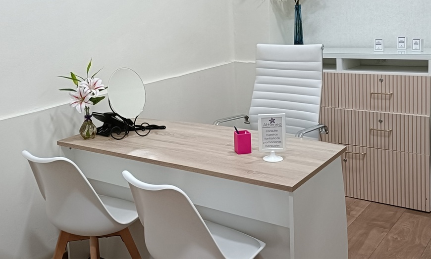 Image 4: Facial regenerador con limpieza y peeling químico para 1 