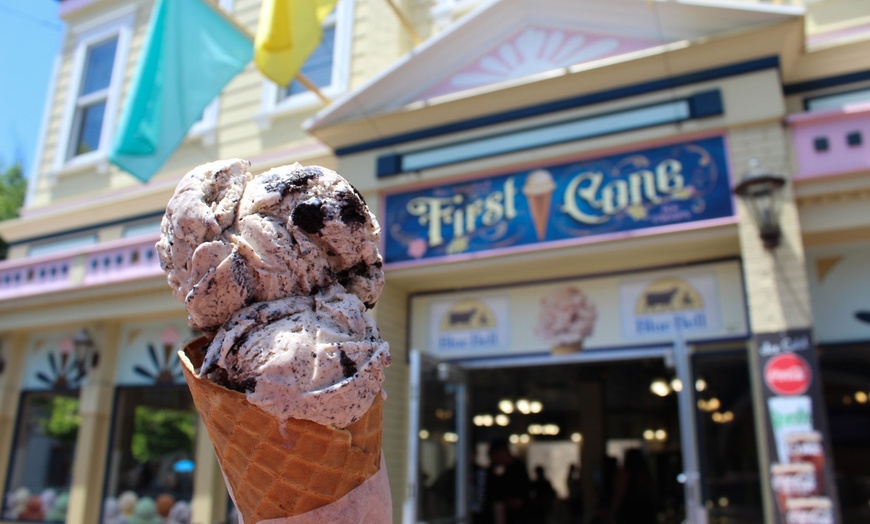 Image 8: LIMITED TIME OFFER: Six Flags St. Louis - Up to 50% Off