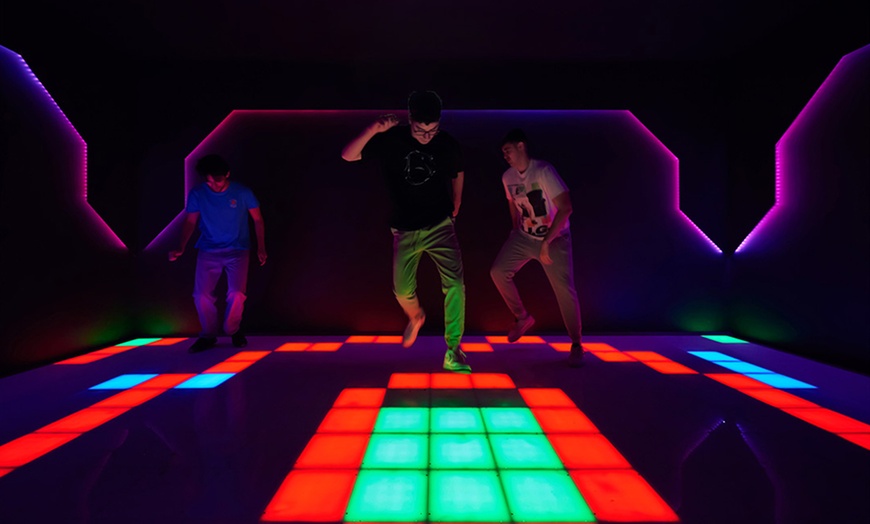 Image 10: ¡Desafío único! Entrada a 3 o 5 salas de arcade para 5 o 6 personas