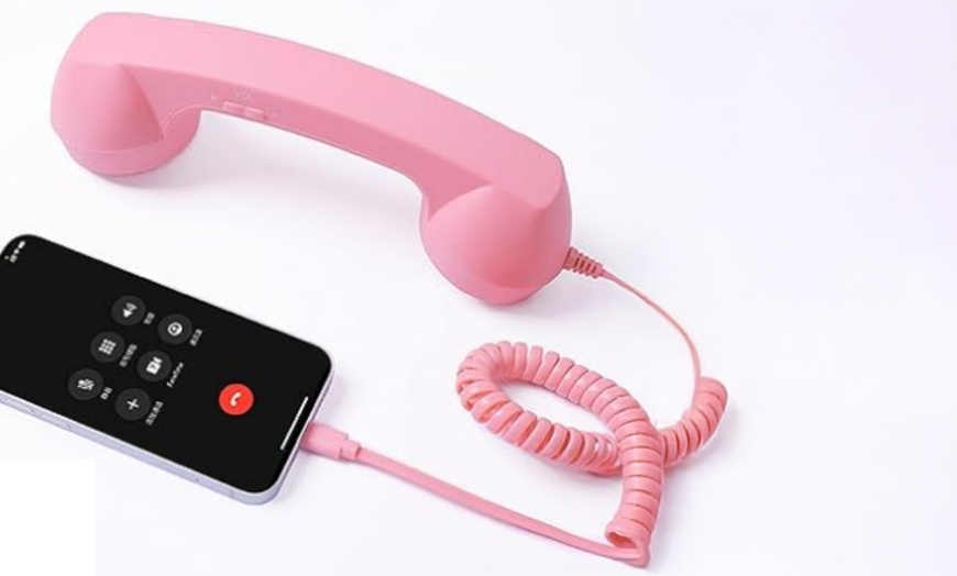 Image 2: Retro Style Phone Handset with Stylish Design and Clear Audio