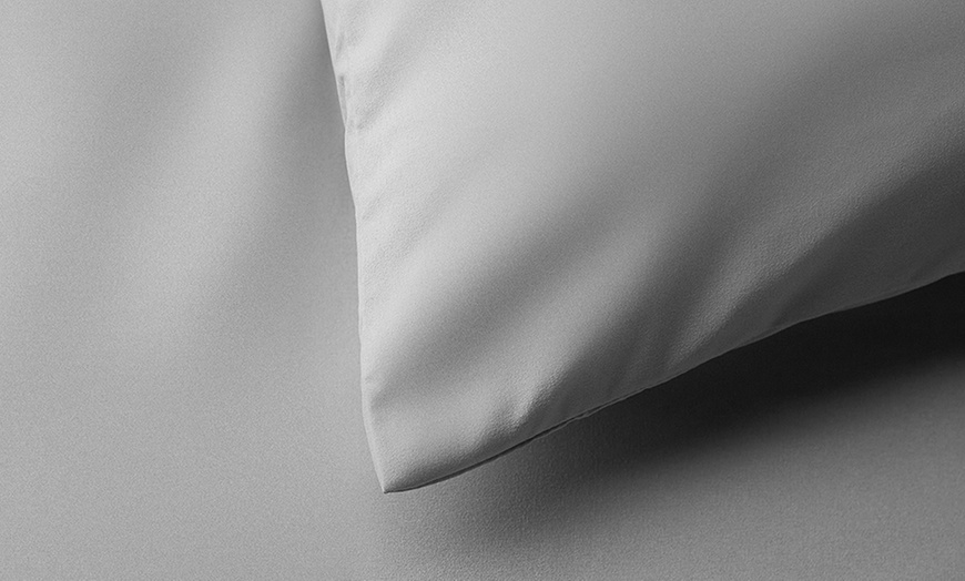 Image 11: Silentnight Supersoft Duvet Set