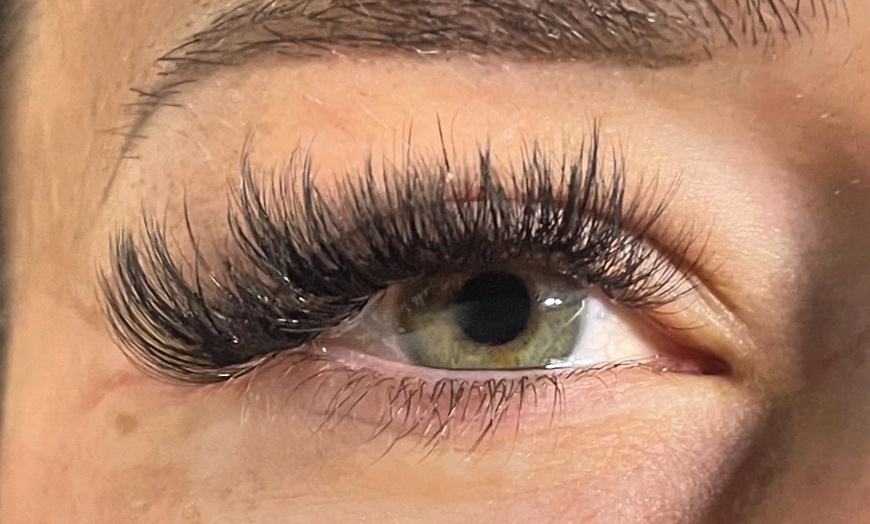 Image 9: Full Set Eyelash Extensions with One or Two Fill-in’s