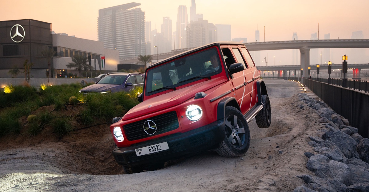 Mercedes-benz G-class Luxury Track Experience In Dubai Mercedes-benz G-class Luxury Track Experience In Dubai