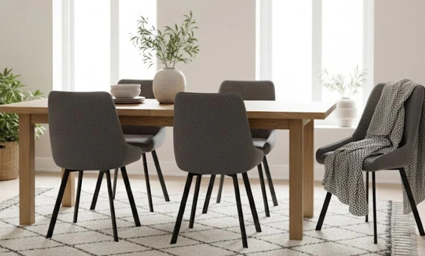 Image 6: Set di 4 sedie Artemis, design elegante e contemporaneo