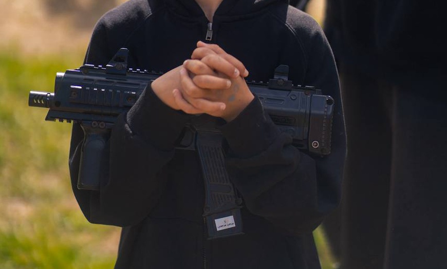Image 5: Bez siniaków, tylko adrenalina: paintball laserowy dla nawet 12 osób 