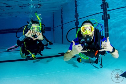 For One Person: Try Dive: SCUBA Lesson For Beginners - Go Dive Training
