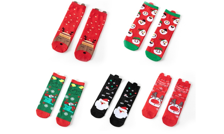 Image 5: Five Pairs of Christmas Socks for Women