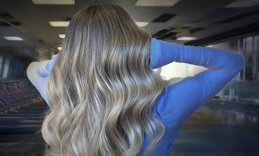 Image 5: Haircut + Condition & Blowdry + Color Options