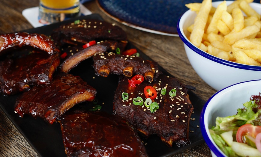 Image 1: Onbeperkt spare ribs eten met uitzicht op het Gooimeer