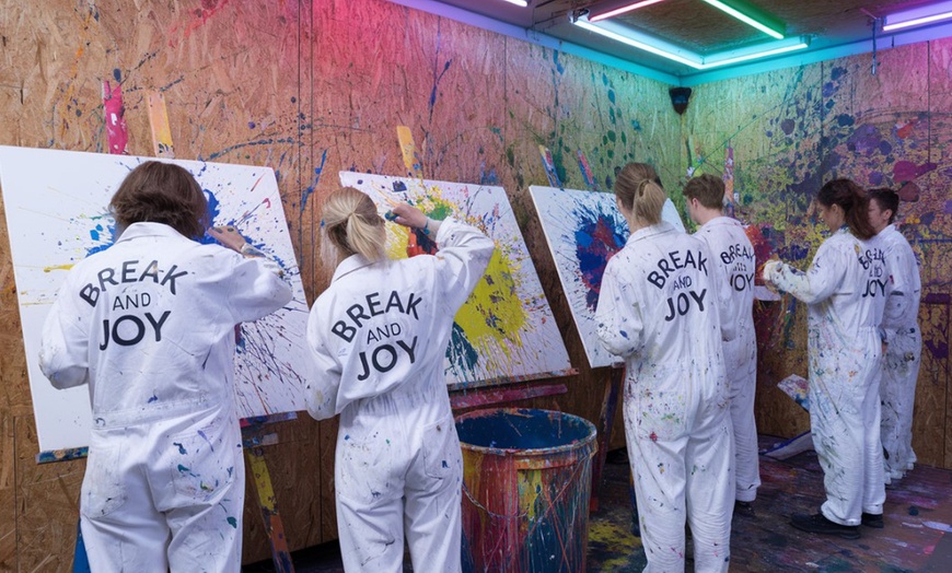 Image 3: Pinta y relájate: experiencia en sala de salpicaduras para hasta 6