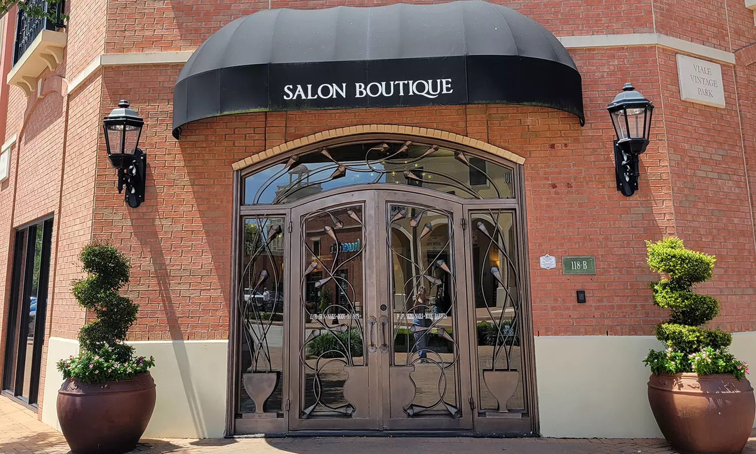 Facials and Peels for Radiant Skin at Salon Boutique Suite 40