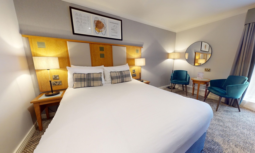 Image 11: Northamptonshire: Double or Superior Double Room with Breakfast & More