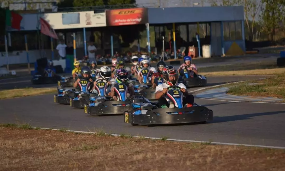 ▄▀▄▀▄
▄▀▄▀▄ 2 tandas para 1 niño o adulto, Mini GP o carrera para hasta 6 - Primary Image