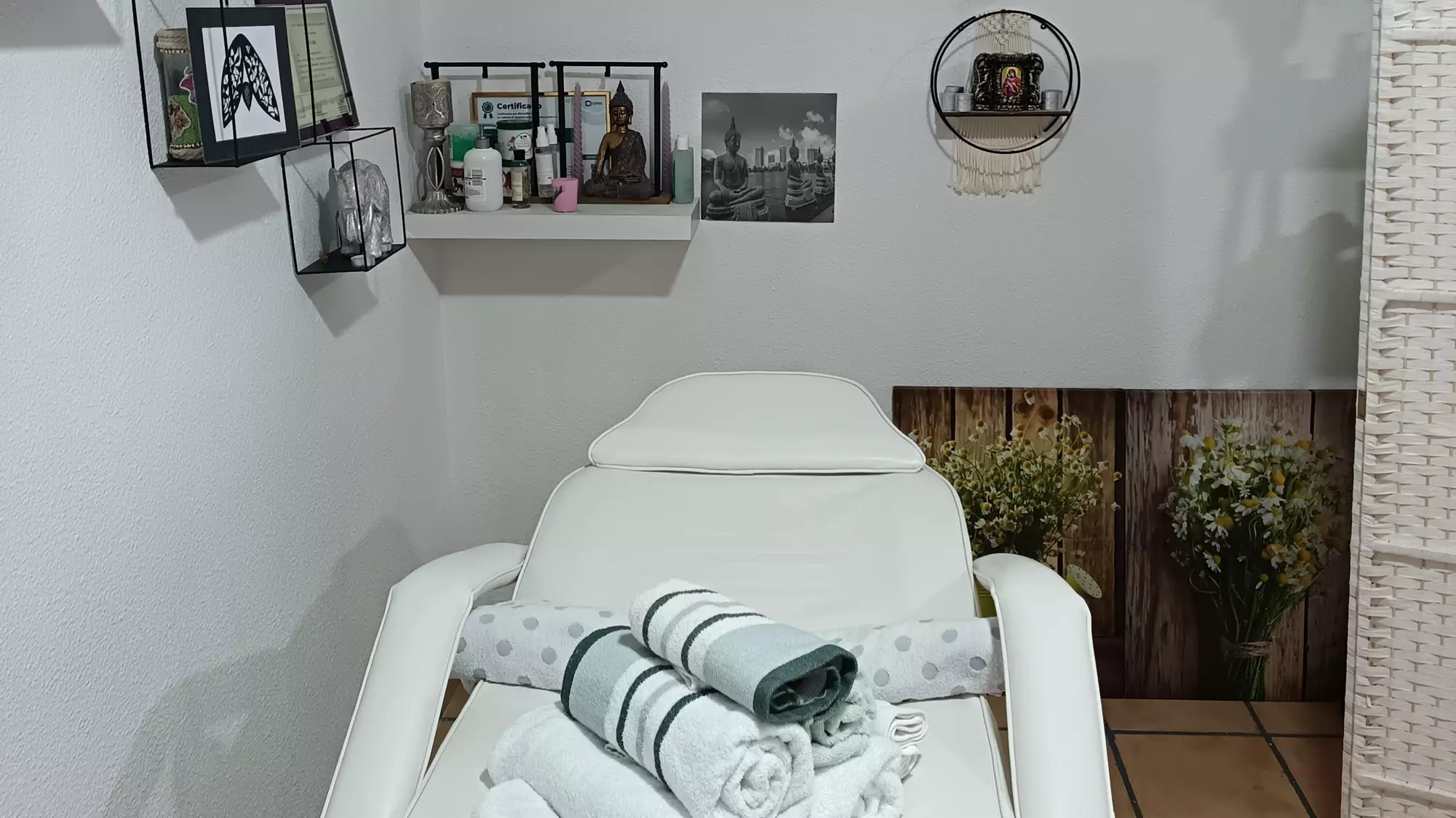 Lifting facial, masaje spa y kinesio lifting para tu rostro