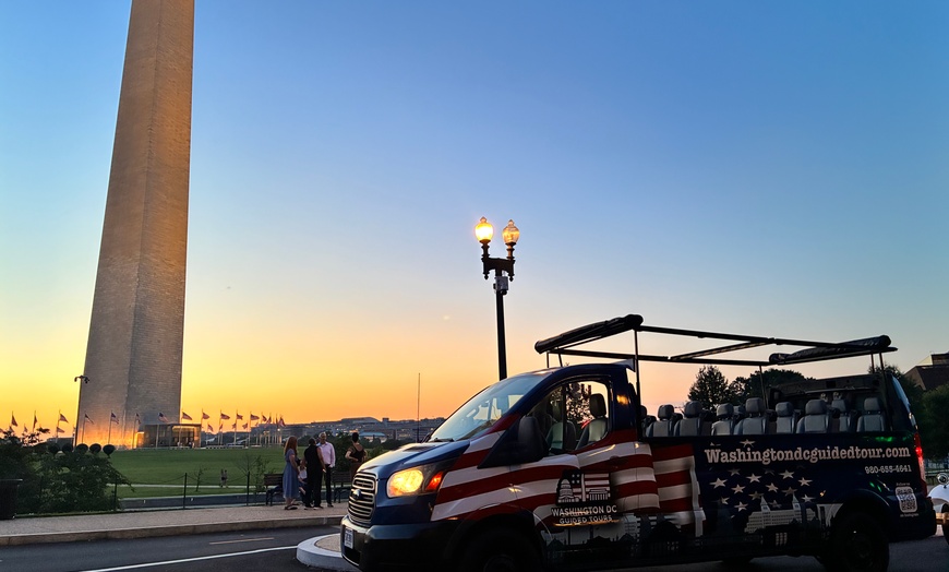 Image 3: Washington D.C. Monuments & History Tours