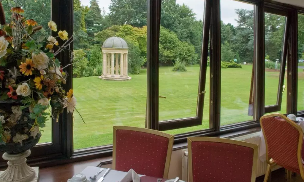 Coventry: Standard Double or Twin Room with Breakfast & Leisure Access