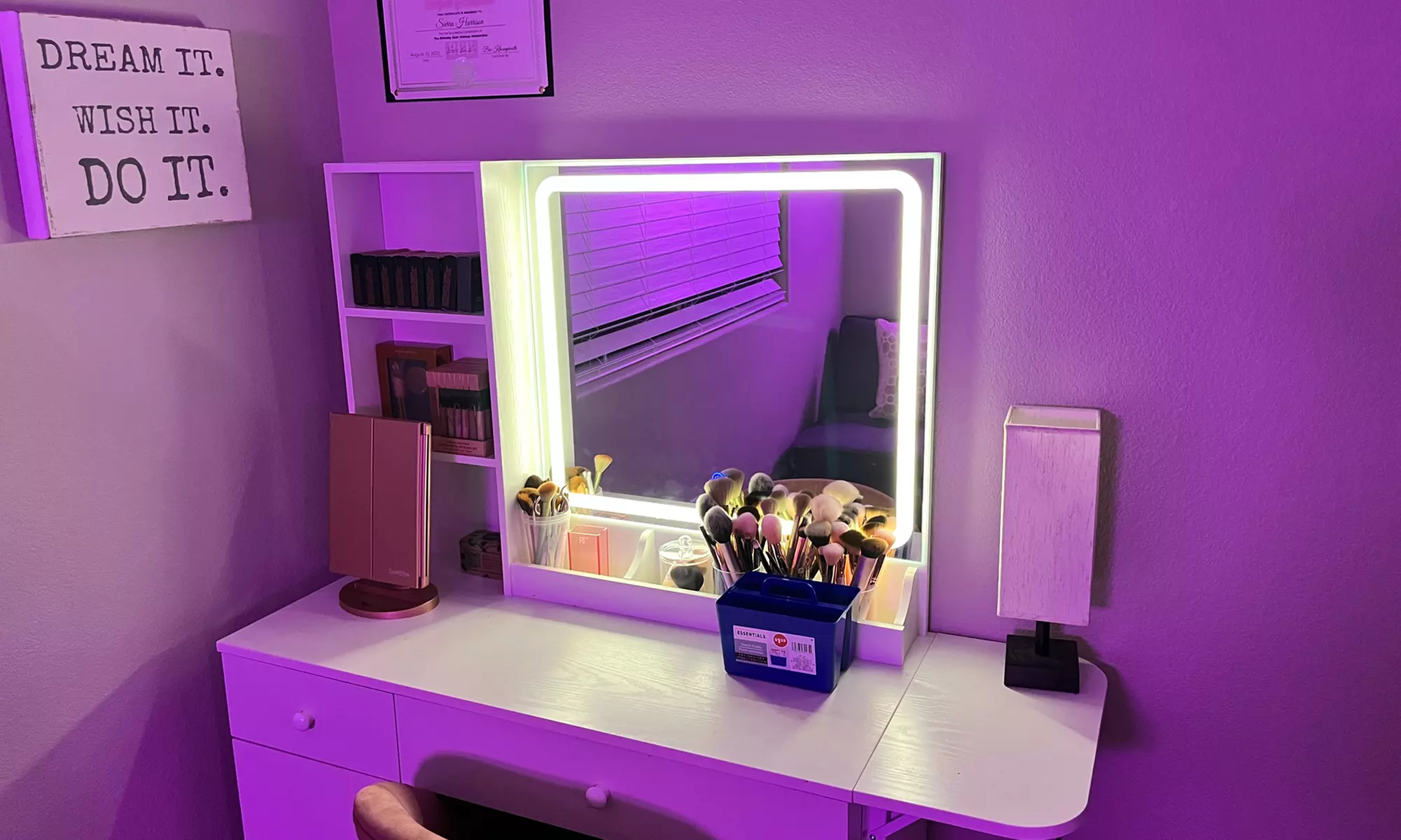 Makeup Application Sessions for Soft Glam, Full Face & Special Hours