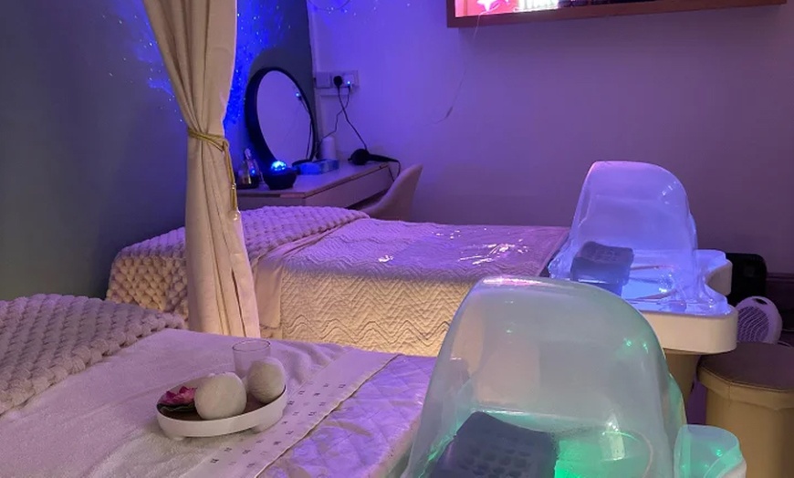 Image 6: Get Japanese Head Spa: Let's Glow or Quasha Quartz Radiance Packages