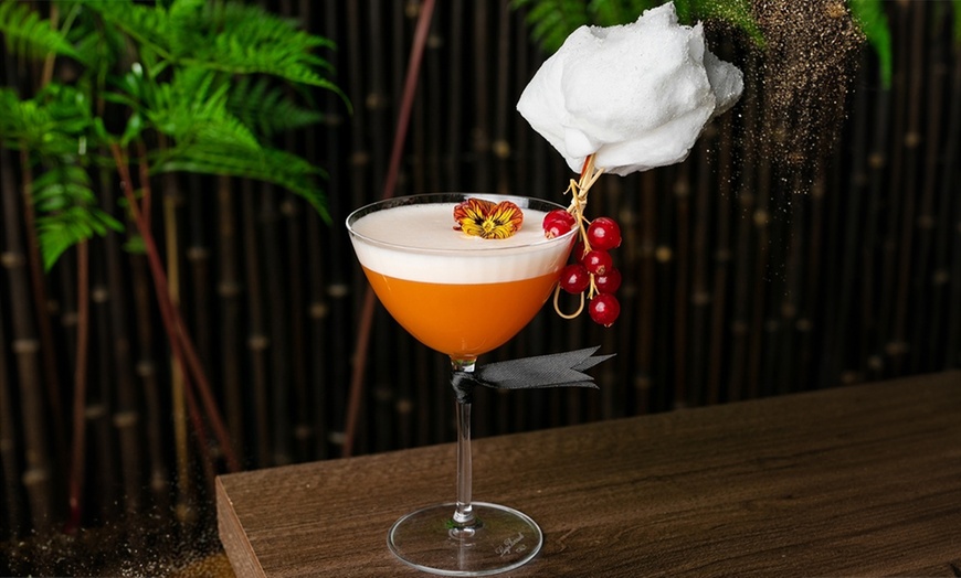 Image 4: Relax with Exclusive Cocktails and Avocado Tartare at Bonzai