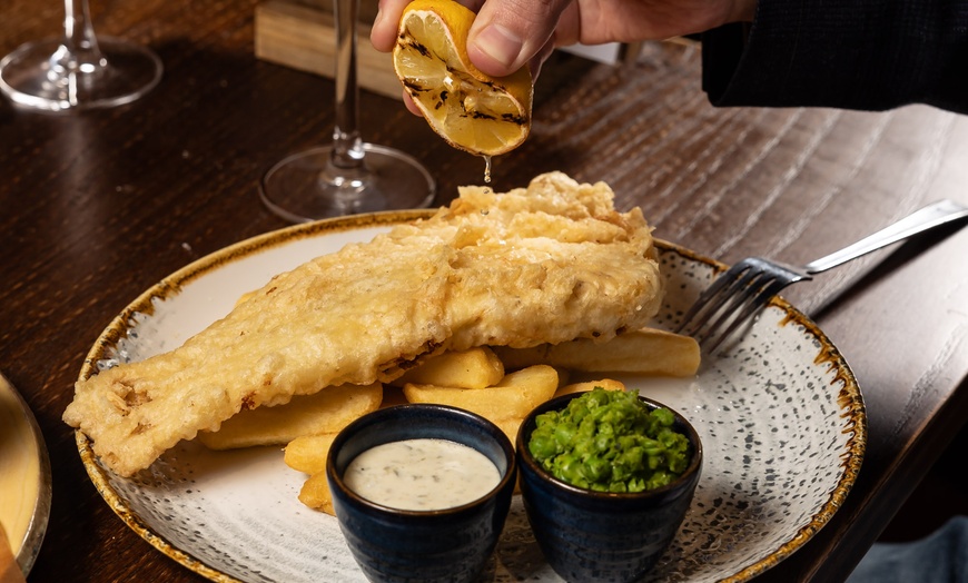 Image 4: Leinster Arms London - Pubsmith – Dine-In for 2 Experiences