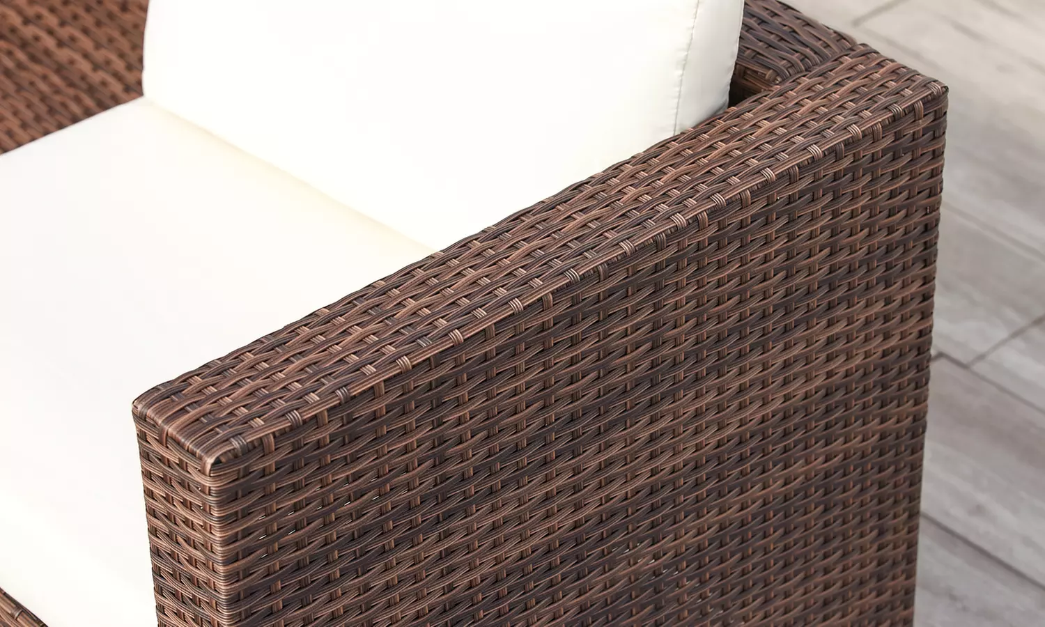 Salon de jardin 4 places Kocoon en résine tressée, modèle "Oacari"