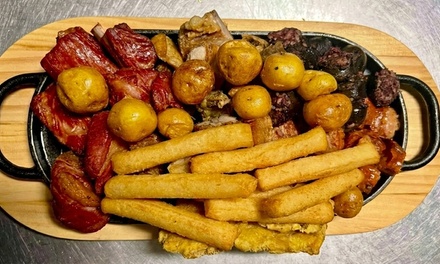 One Starter with Two Main Dishes and Two Drinks for Two People - Colombia Parce