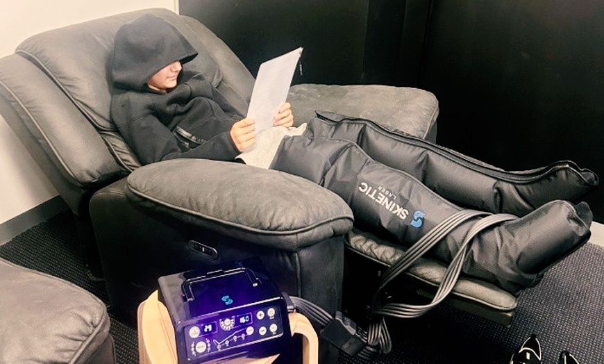 Image 7: Magnesium Float Pod, Red Light Trio, Hyperbaric Oxygen, & More 