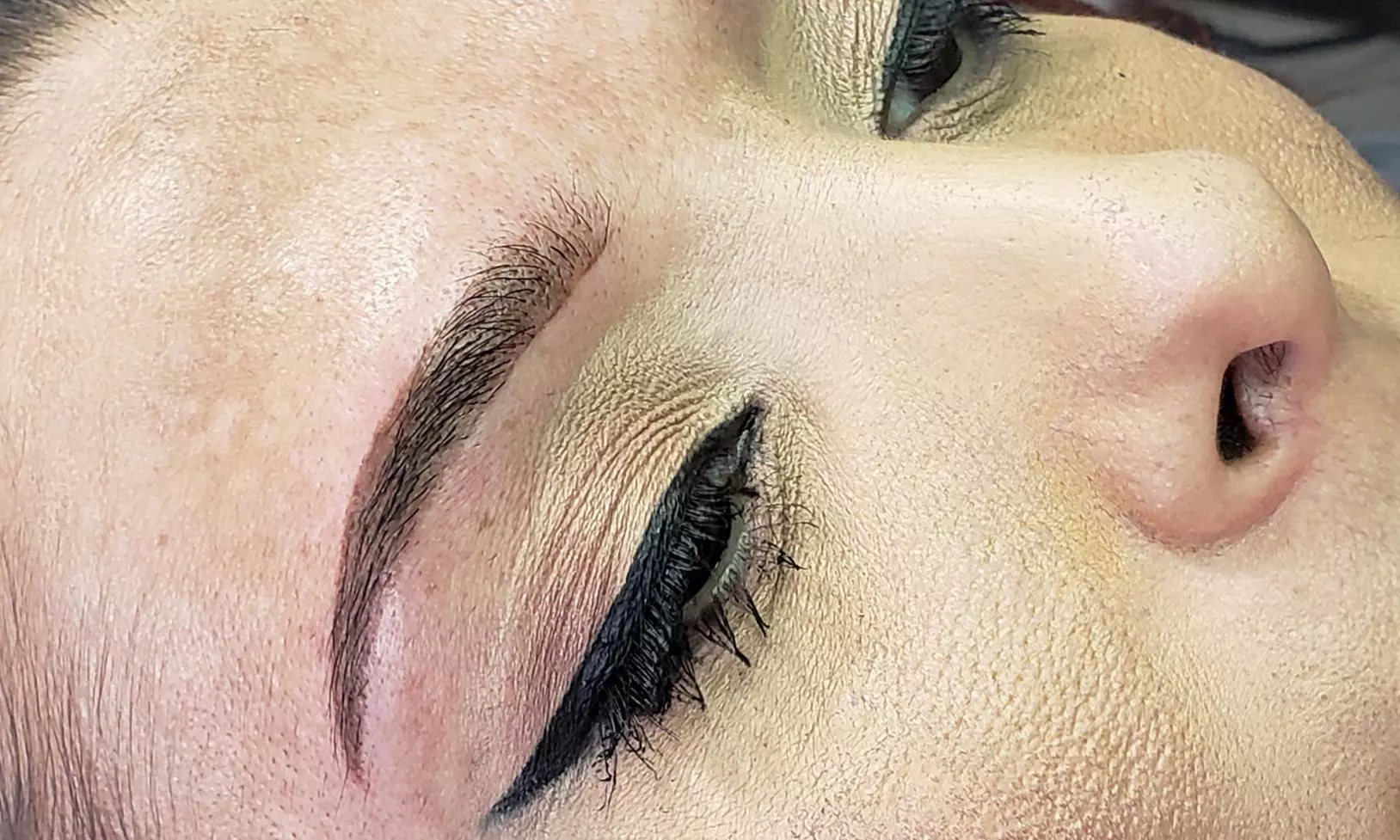 Get Natural Looking Brows with Microblading Techniques