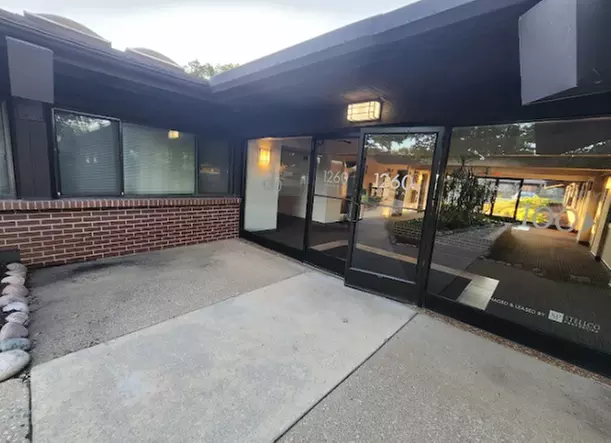 60 or 90-Minute Lymphatic Drainage Massage with Optional Essential Oil