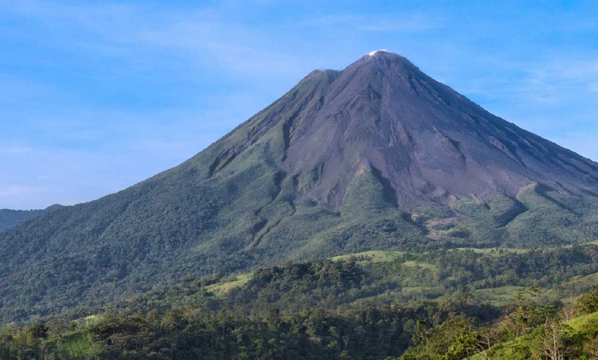 Image 7: ✈ 6-Night Costa Rica Volcano & Beach Trip with Air from Travel By Jen