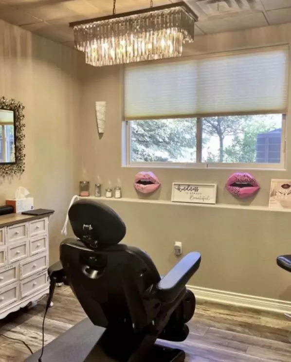 Enhance Your Lips with a Subtle Botox Lip Flip w/w/o Lip Plumper Gloss