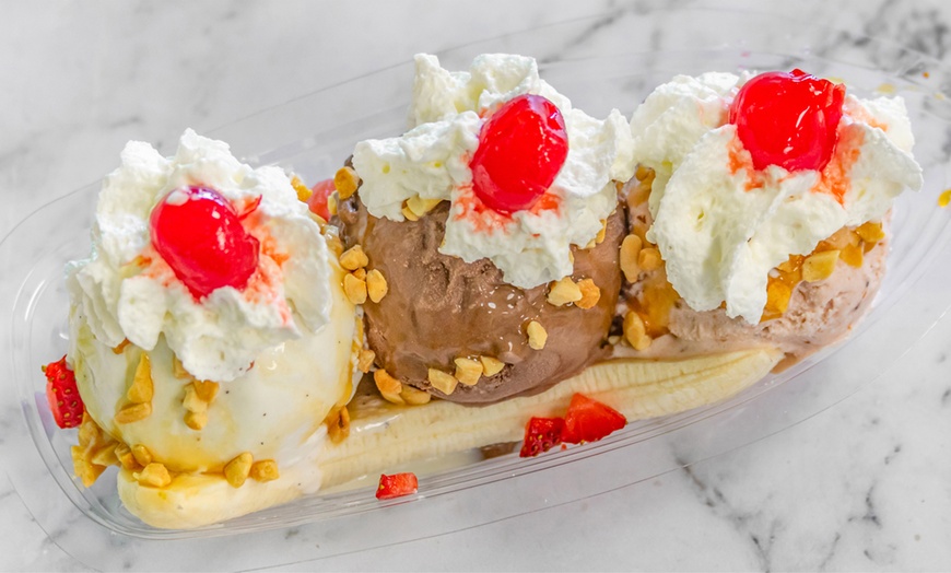 Image 3: Up to 30% Off on Ice Cream Shop at Scoopz Premium Ice Cream