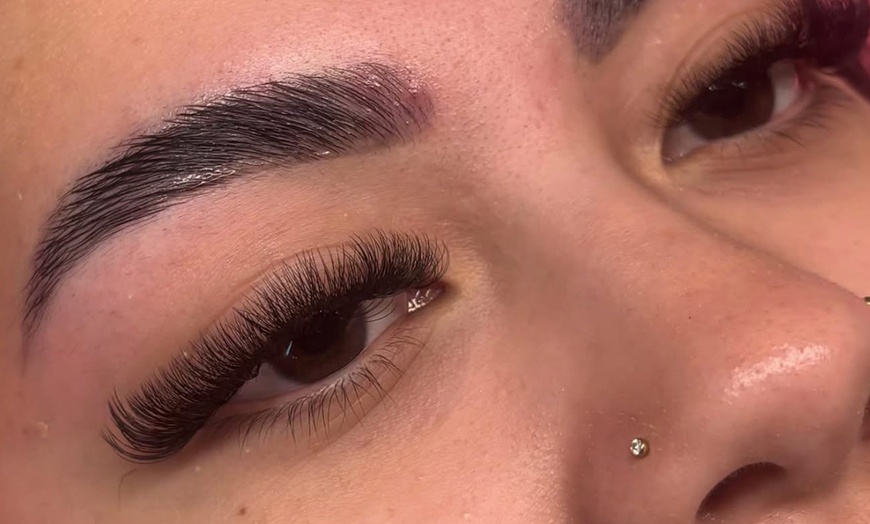 Image 2: Experience the Classic, Hybrid, Volume Lash Extensions w/ or w/o Fill