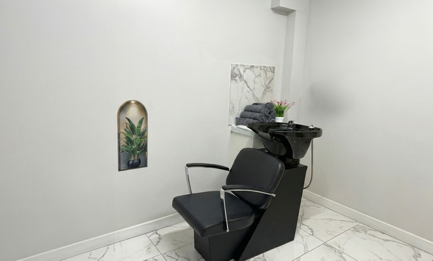 Image 2: Get Wash, Cut, & Blow Dry w Optional Root Colour, or Full Head Colour!