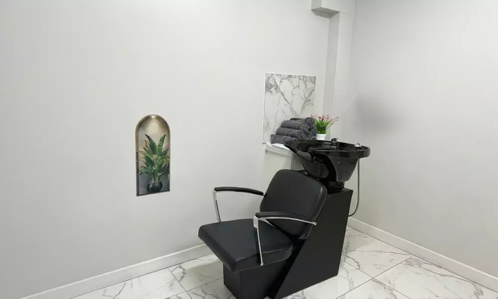 Get Wash, Cut, & Blow Dry w Optional Root Colour, or Full Head Colour!